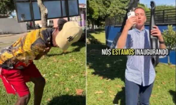 Split screen scene left shows a man in a yellow shirt and cap bending forward near grass right shows a man in a striped shirt holding a long black object with text NOS ESTAMOS INAGURANDO on screen